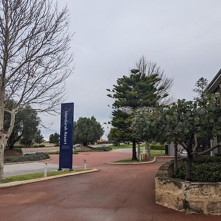C Mandurah Apartment Resort Exterior photo